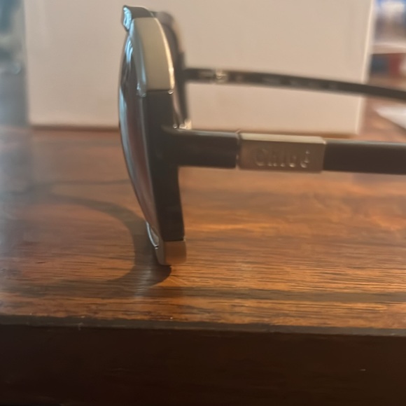 Chloe oversized Sunglasses - Picture 2 of 8